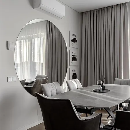 Apartament Leco *