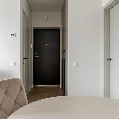 Apartament Leco *